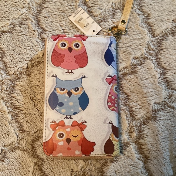 Wristlet - Picture 2 of 3